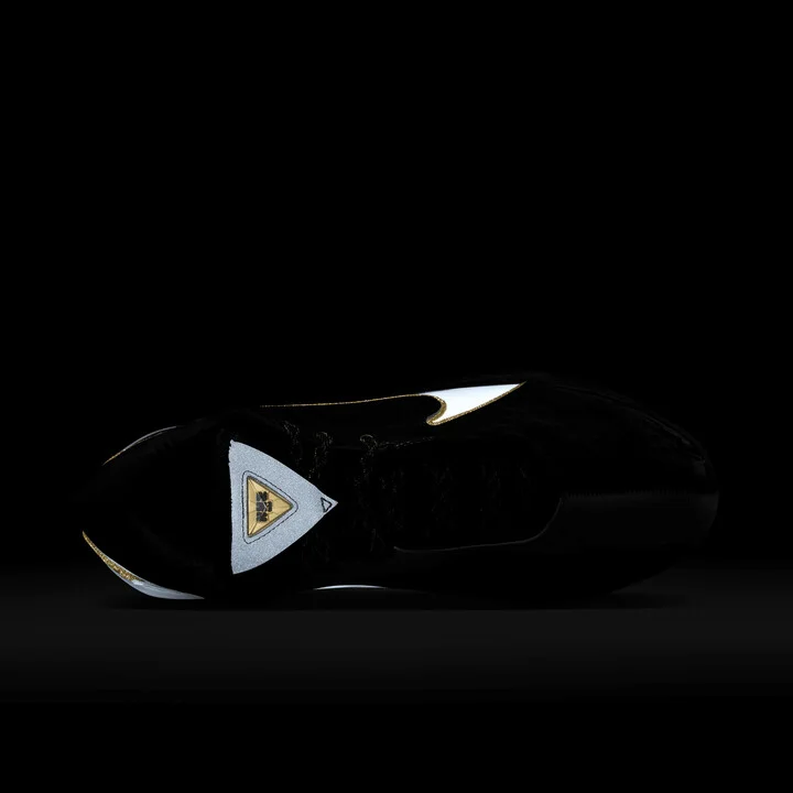 Nike Men's LeBron XXII "Mogul" Basketball Shoes in White | HV8454-100 - Image 9