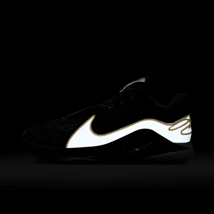 Nike Men's LeBron XXII "Mogul" Basketball Shoes in White | HV8454-100 - Image 11