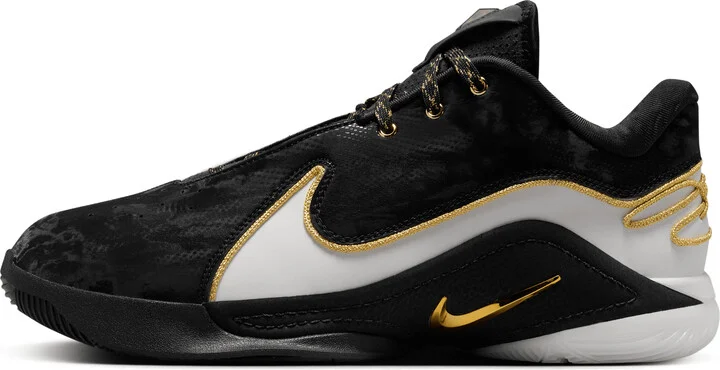 Nike Men's LeBron XXII "Mogul" Basketball Shoes in White | HV8454-100