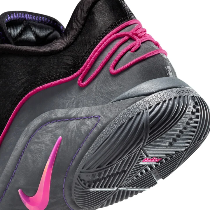 Nike Men's LeBron XXII "Tunnel Vision" Basketball Shoes in Black | FZ1094-001 - Image 8