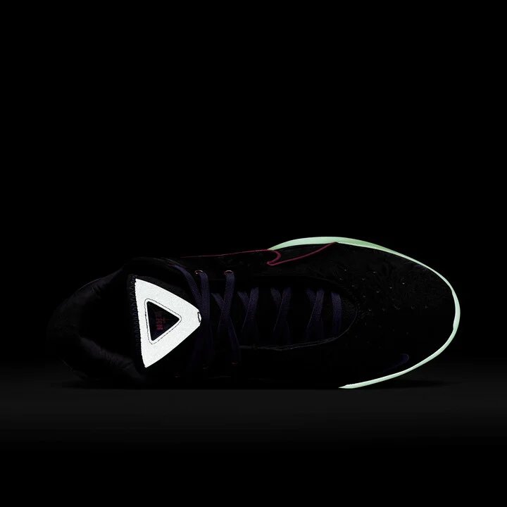 Nike Men's LeBron XXII "Tunnel Vision" Basketball Shoes in Black | FZ1094-001 - Image 9