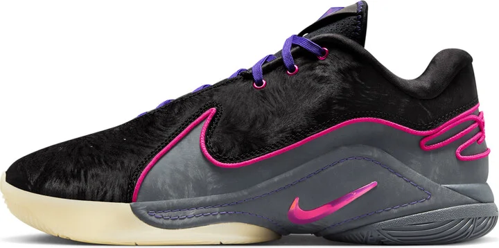 Nike Men's LeBron XXII "Tunnel Vision" Basketball Shoes in Black | FZ1094-001