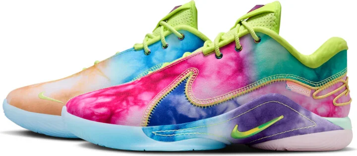 Nike Men's LeBron XXII "What The Currency" Basketball Shoes in Green | HV8080-300