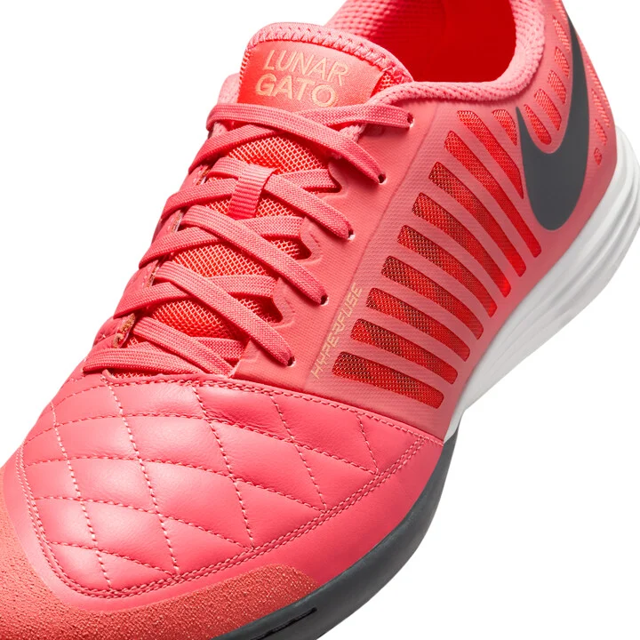 Nike Men's Lunargato II Indoor/Court Low-Top Soccer Shoes in Orange | 580456-802 - Image 7