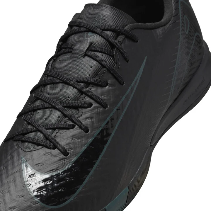 Nike Men's Mercurial Vapor 16 Academy Indoor/Court Low-Top Soccer Shoes in Black | FQ8434-002 - Image 7
