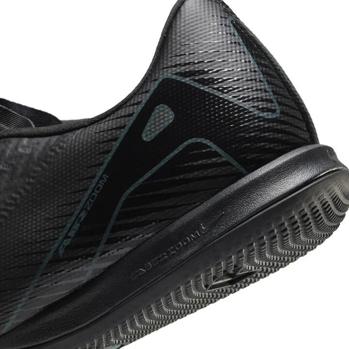 Nike Men's Mercurial Vapor 16 Academy Indoor/Court Low-Top Soccer Shoes in Black | FQ8434-002 - Image 8