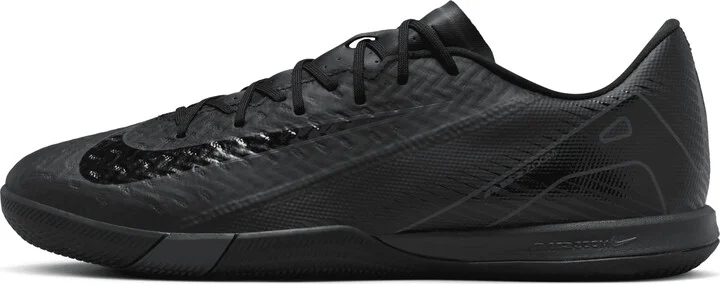 Nike Men's Mercurial Vapor 16 Academy Indoor/Court Low-Top Soccer Shoes in Black | FQ8434-002
