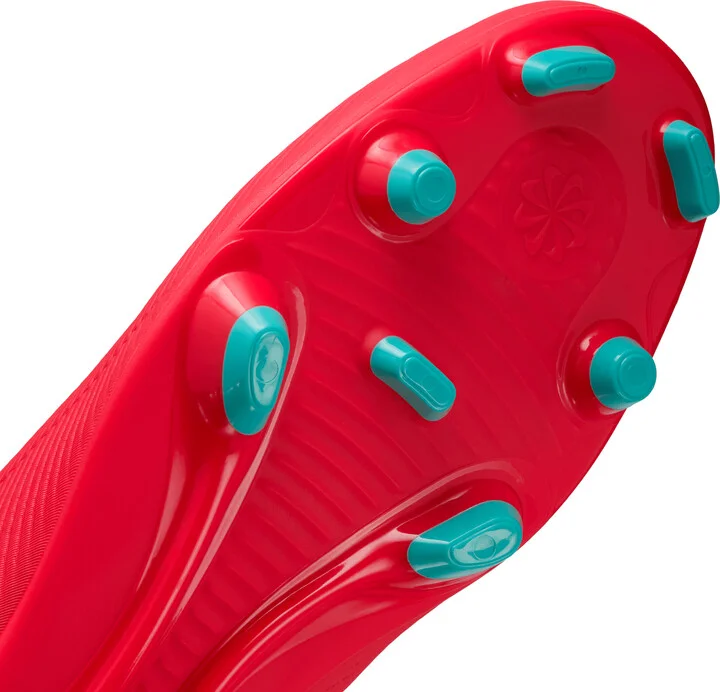Nike Men's Mercurial Vapor 16 Club Multi-Ground Low-Top Soccer Cleats in Red | FQ8441-800 - Image 7