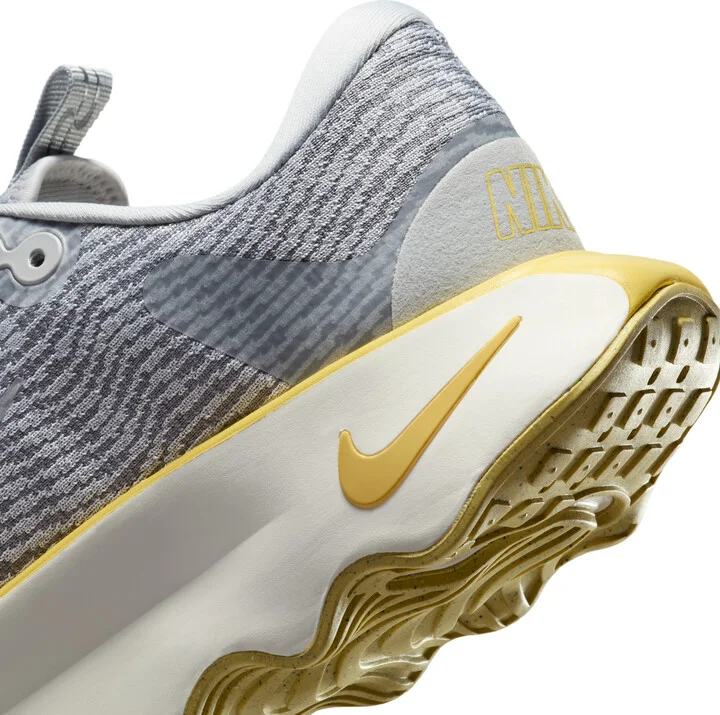 Nike Men's Motiva Walking Shoes in Grey | DV1237-005 - Image 8