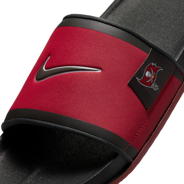 Nike Men's Offcourt (Tampa Bay Buccaneers) Offcourt Slides in Red | FN2966-600 - Image 6