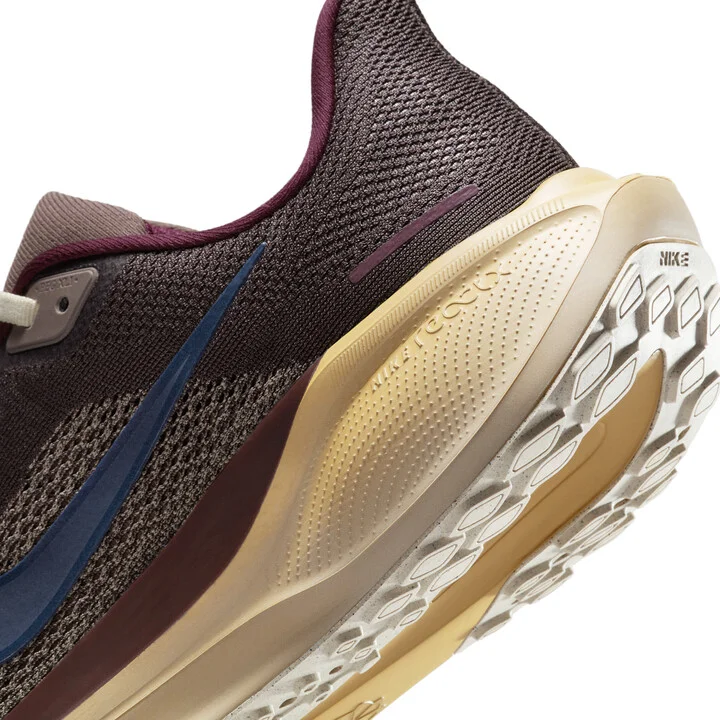 Nike Men's Pegasus 41 PRM Road Running Shoes in Brown | HV4327-299 - Image 8