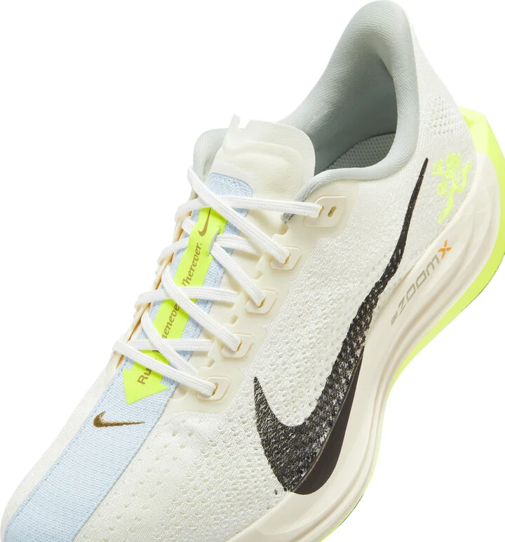 Nike Men's Pegasus Plus Road Running Shoes in White | HQ3451-101 - Image 7