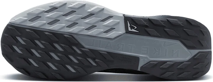 Nike Men's Pegasus Trail 5 GORE-TEX Waterproof Trail Running Shoes in Black | FQ0908-001 - Image 2