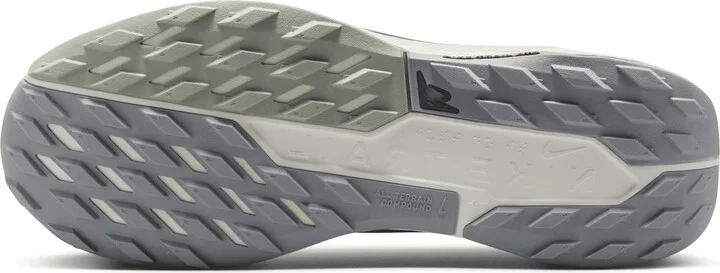 Nike Men's Pegasus Trail 5 GORE-TEX Waterproof Trail Running Shoes in Grey | FQ0908-006 - Image 2