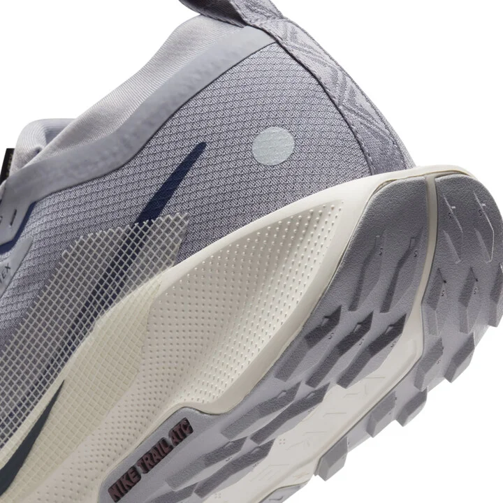 Nike Men's Pegasus Trail 5 GORE-TEX Waterproof Trail Running Shoes in Grey | FQ0908-006 - Image 8