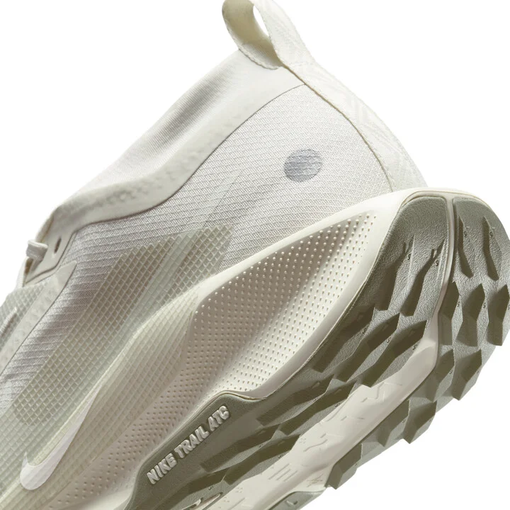 Nike Men's Pegasus Trail 5 GORE-TEX Waterproof Trail Running Shoes in Grey | FQ0908-008 - Image 8