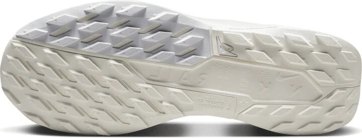 Nike Men's Pegasus Trail 5 GORE-TEX Waterproof Trail Running Shoes in White | FQ0908-101 - Image 2