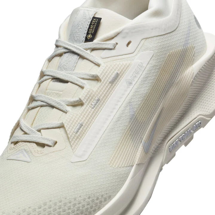 Nike Men's Pegasus Trail 5 GORE-TEX Waterproof Trail Running Shoes in White | FQ0908-101 - Image 7