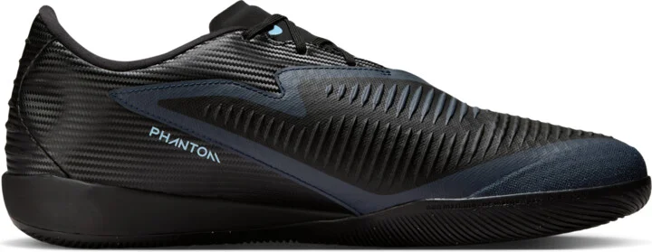 Nike Men's Phantom 6 Low Academy Indoor/Court Soccer Shoes in Black | HQ2319-003 - Image 3