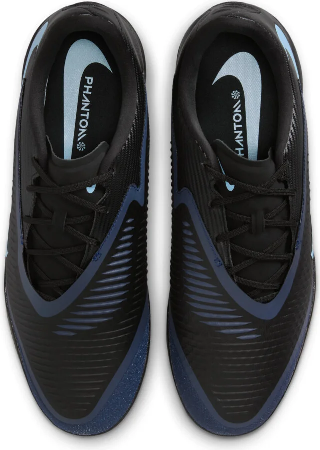 Nike Men's Phantom 6 Low Academy Indoor/Court Soccer Shoes in Black | HQ2319-003 - Image 4