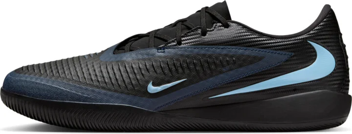 Nike Men's Phantom 6 Low Academy Indoor/Court Soccer Shoes in Black | HQ2319-003