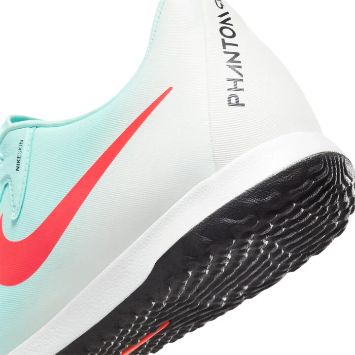 Nike Men's Phantom GX 2 Academy Indoor/Court Low-Top Soccer Shoes in Green | FJ2581-300 - Image 8
