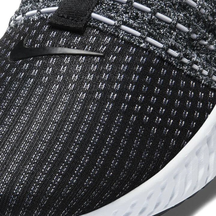Nike Men's Phantom Run 2 Road Running Shoes in Black | CJ0277-003 - Image 7