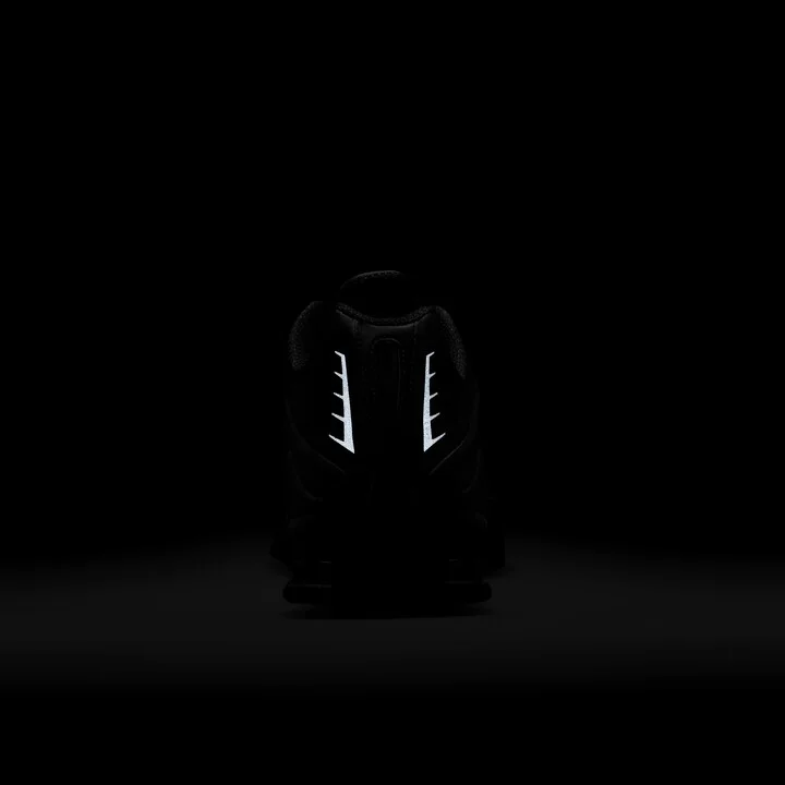 Nike Men's Shox R4 Shoes in Black | HQ1988-001 - Image 10