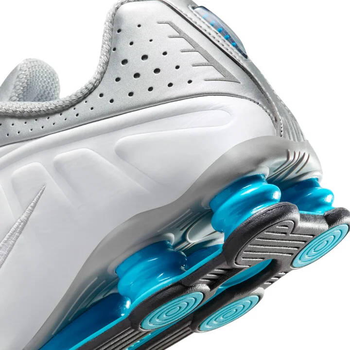Nike Men's Shox R4 Shoes in Grey | HQ1988-005 - Image 8