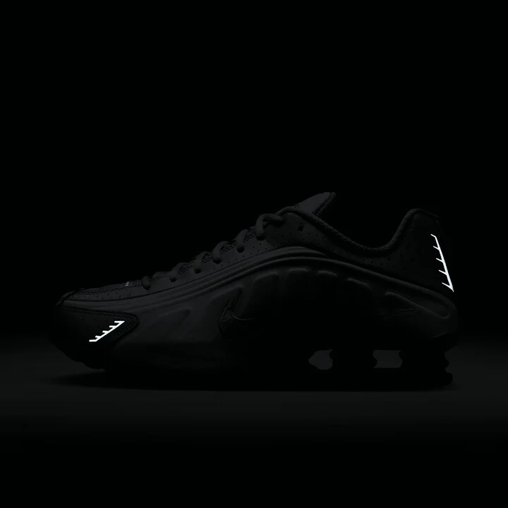 Nike Men's Shox R4 Shoes in Grey | HQ1988-005 - Image 11