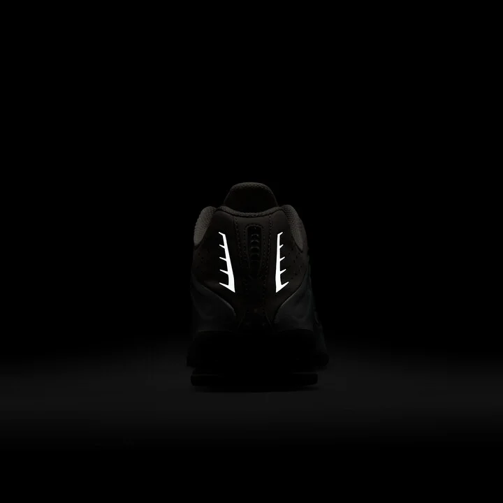 Nike Men's Shox R4 Shoes in Grey | HQ1988-200 - Image 10