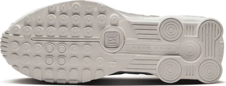 Nike Men's Shox R4 Shoes in White | HQ1988-101 - Image 2