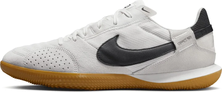 Nike Men's Streetgato Low-Top Soccer Shoes in White | HV5759-100