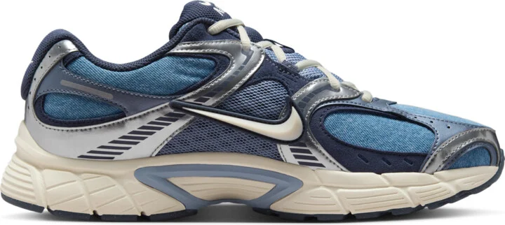 Nike Men's V5 RNR "Denim" Shoes in Blue | IH3649-006 - Image 3