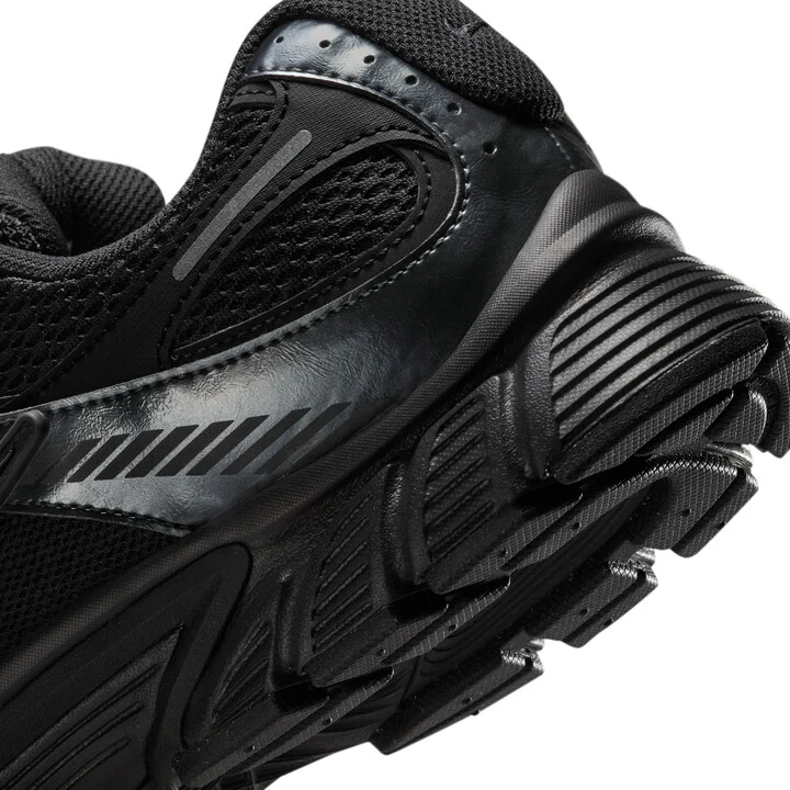 Nike Men's V5 RNR Shoes in Black | HJ5228-001 - Image 8