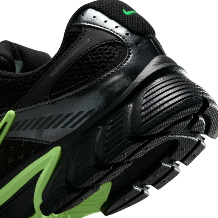Nike Men's V5 RNR Shoes in Black | HJ5228-005 - Image 8