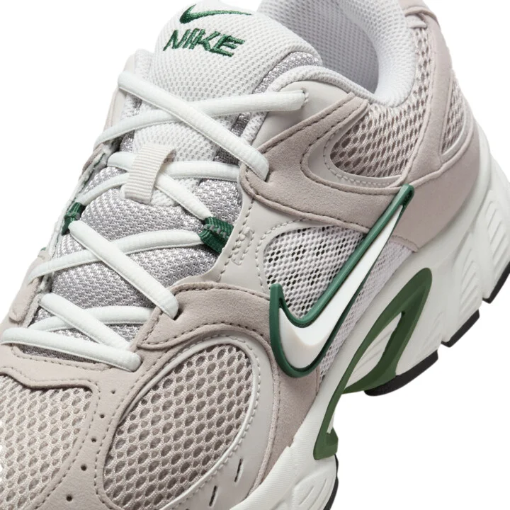 Nike Men's V5 RNR Shoes in Grey | II6292-001 - Image 7