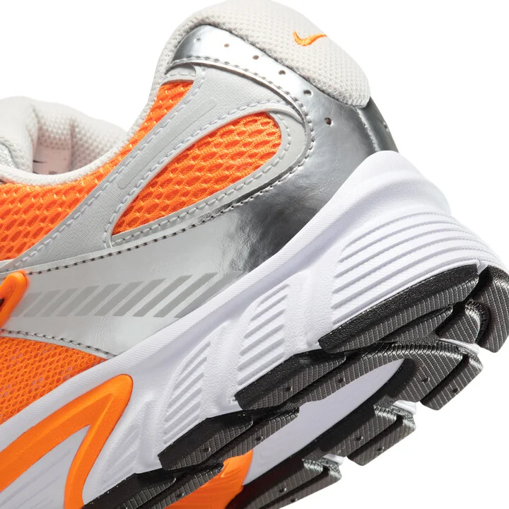 Nike Men's V5 RNR Shoes in Orange | HJ5228-800 - Image 8