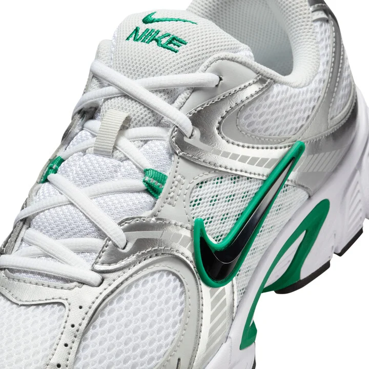 Nike Men's V5 RNR Shoes in White | HJ5228-100 - Image 7