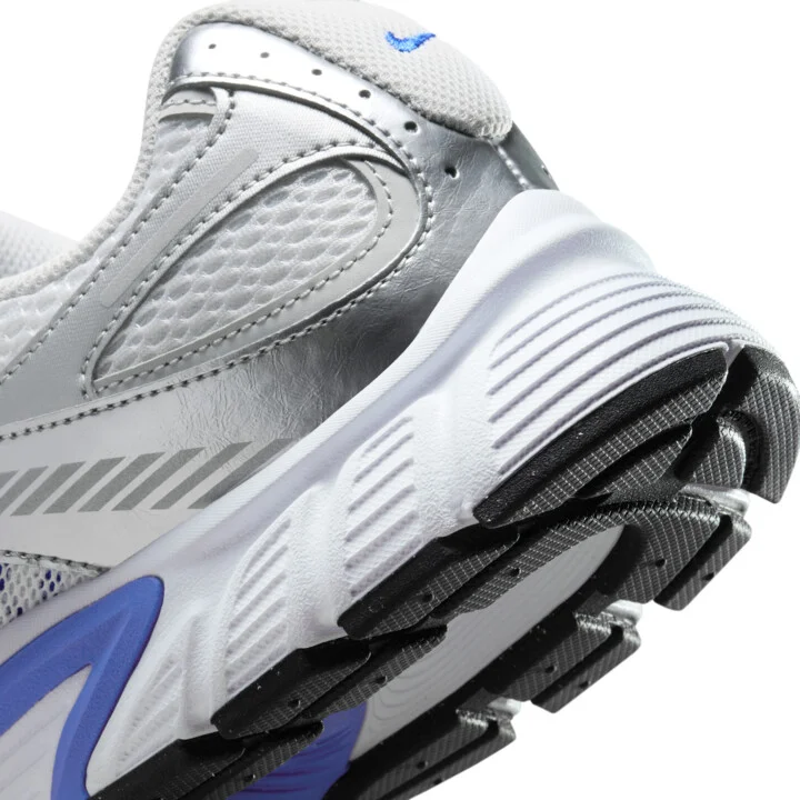 Nike Men's V5 RNR Shoes in White | HJ5228-103 - Image 8
