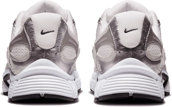 Nike Men's V5 RNR Shoes in White | HJ5228-104 - Image 6