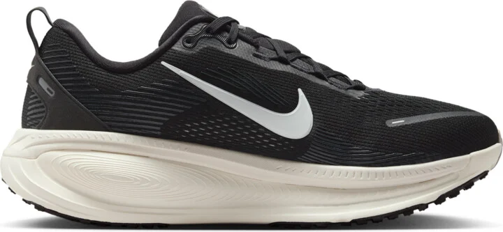 Nike Men's Vomero 18 Road Running Shoes (Extra Wide) in Black | IF0514-002 - Image 3