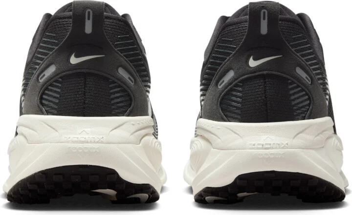 Nike Men's Vomero 18 Road Running Shoes (Extra Wide) in Black | IF0514-002 - Image 6