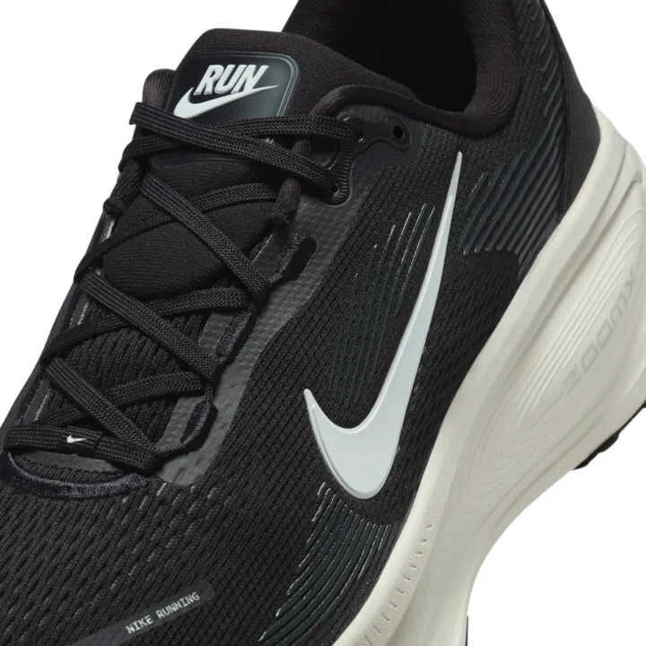 Nike Men's Vomero 18 Road Running Shoes (Extra Wide) in Black | IF0514-002 - Image 7