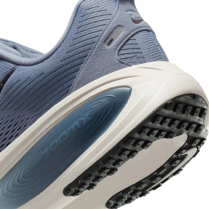 Nike Men's Vomero 18 Road Running Shoes in Blue | HM6803-402 - Image 8