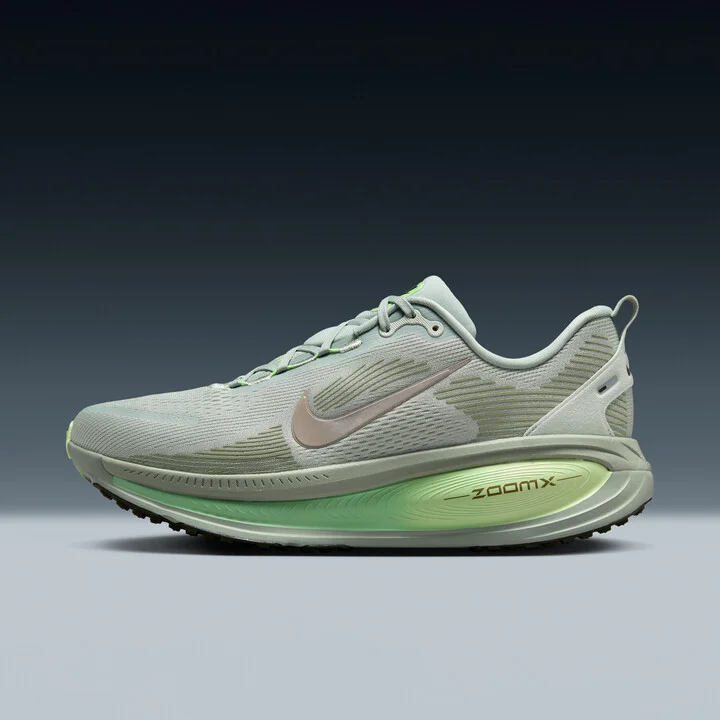 Nike Men's Vomero 18 Road Running Shoes in Grey | HM6803-002