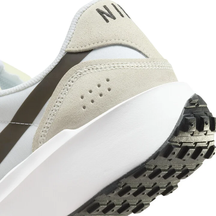 Nike Men's Waffle Nav Shoes in White | FJ4195-100 - Image 8
