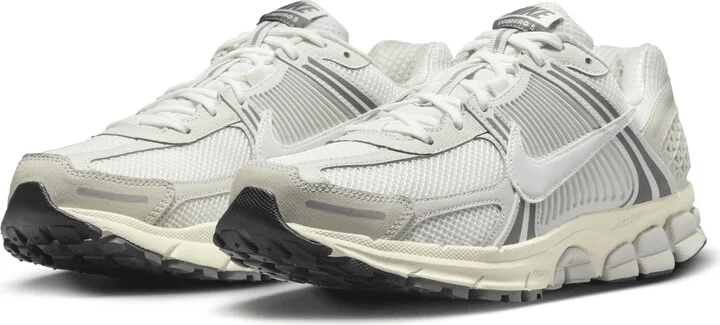 Nike Men's Zoom Vomero 5 SE Shoes in Grey | HF0731-007 - Image 5