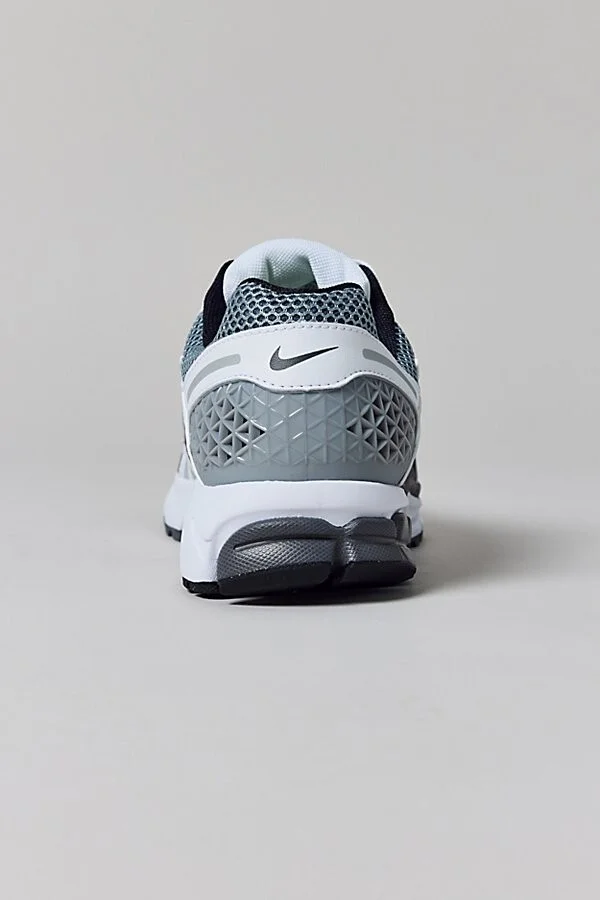 Nike Men's Zoom Vomero 5 SE SP Sneaker in White/Racer Blue - Image 5