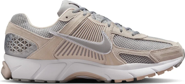 Nike Men's Zoom Vomero 5 Shoes in Brown | HF1553-101 - Image 3